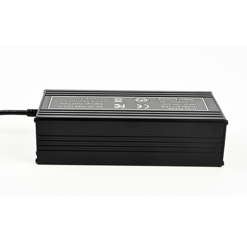 リチウム電池充電器,60V,67.2V,5a,gx16コネク - 84V 20A Smart Charger のレビューと価格